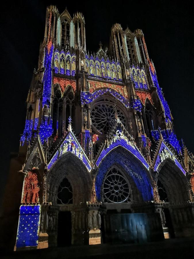 Ferienwohnung Centre Reims Cathedrale Avec Balcon Exterior foto